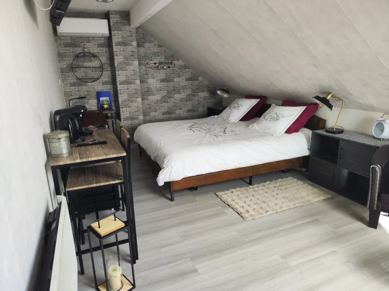 Chambre d’hôtes L’Atelier Horloger — Au Ch’Ti Suisse, Autechaux (Doubs)